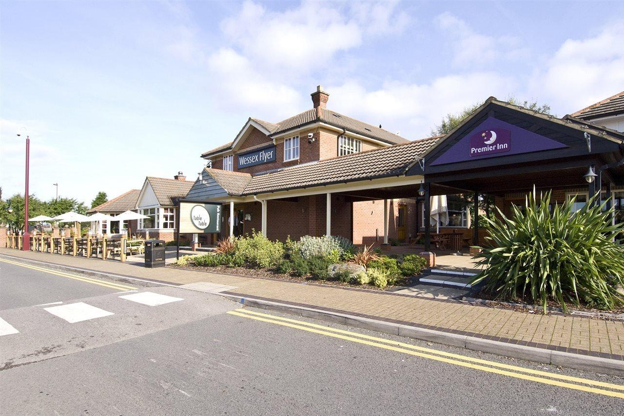 Premier Inn Bristol South 외부 사진